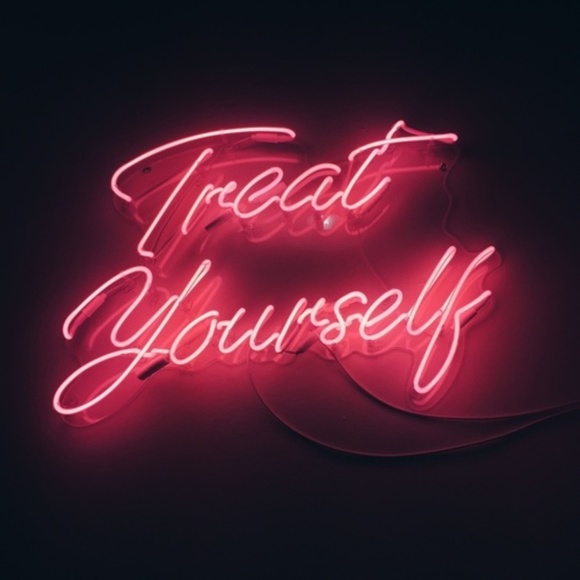 ‼️💞😍Treat Yo' Self!💞😍‼️ - Picture 3 of 8